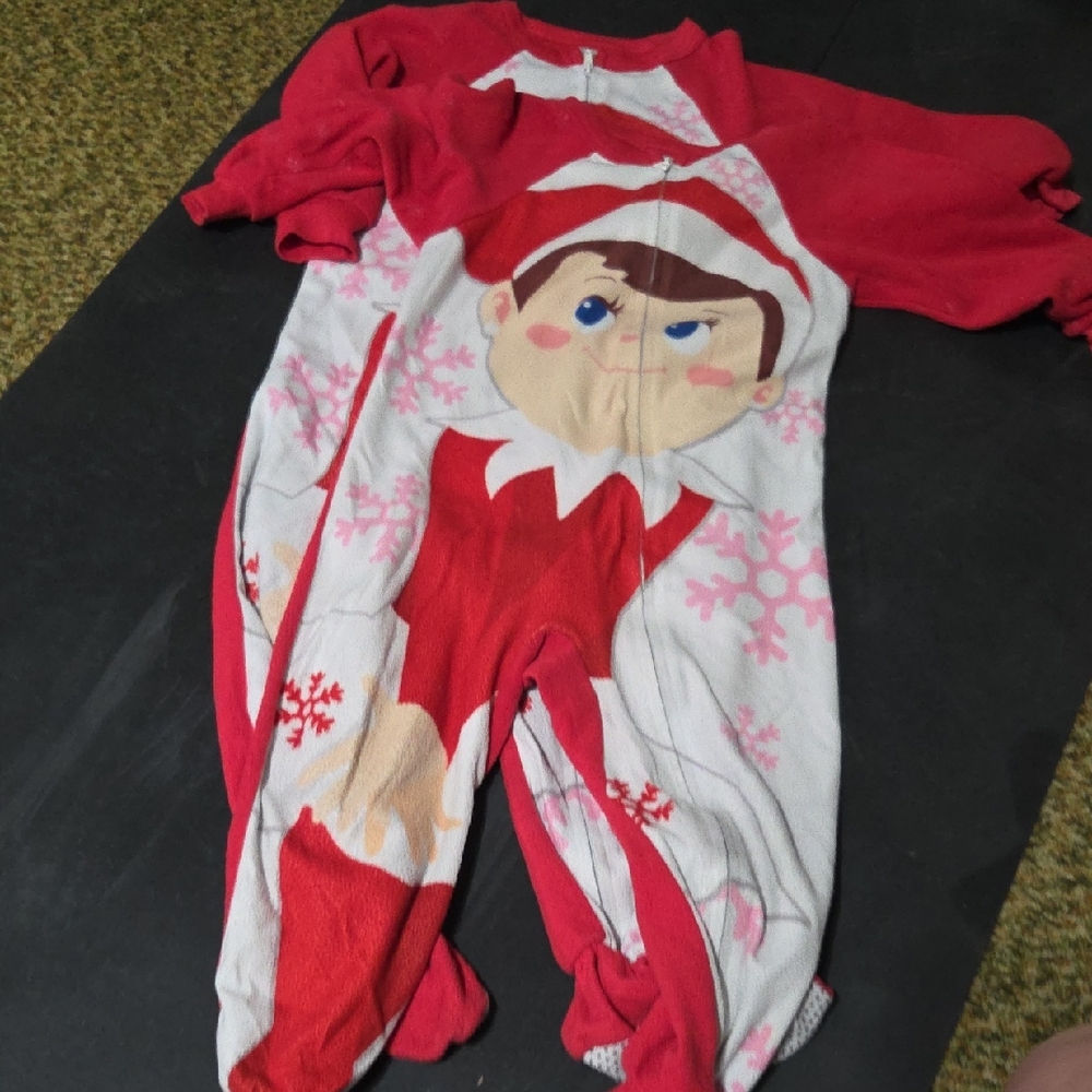 Red and White Elf On The Shelf Onesie Pajamas X2 Twin Set